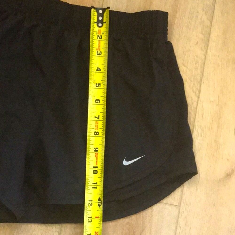 Nike Black Athletic Shorts Lightweight Dry Fit Breathable Design Size Medium - Picture 8 of 14